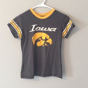 Women’s vintage Iowa Hawkeyes T S